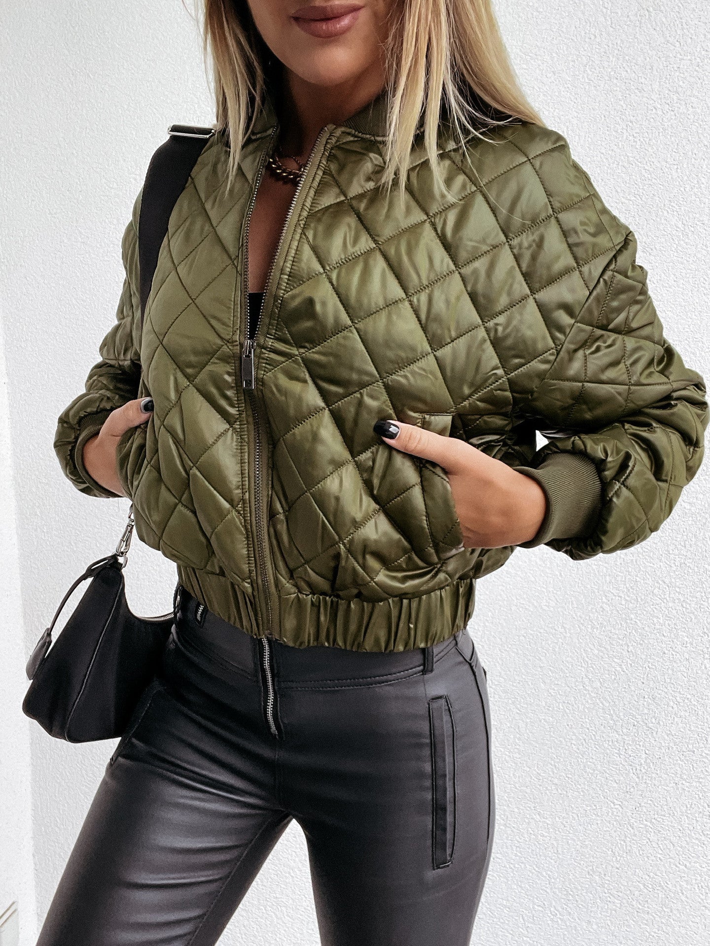 Women's Long-sleeved Solid Color Short Zippered Cotton Jacket
