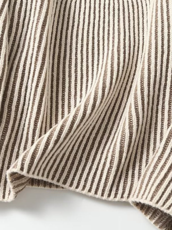 New women's lazy style contrasting color line high collar short sweater